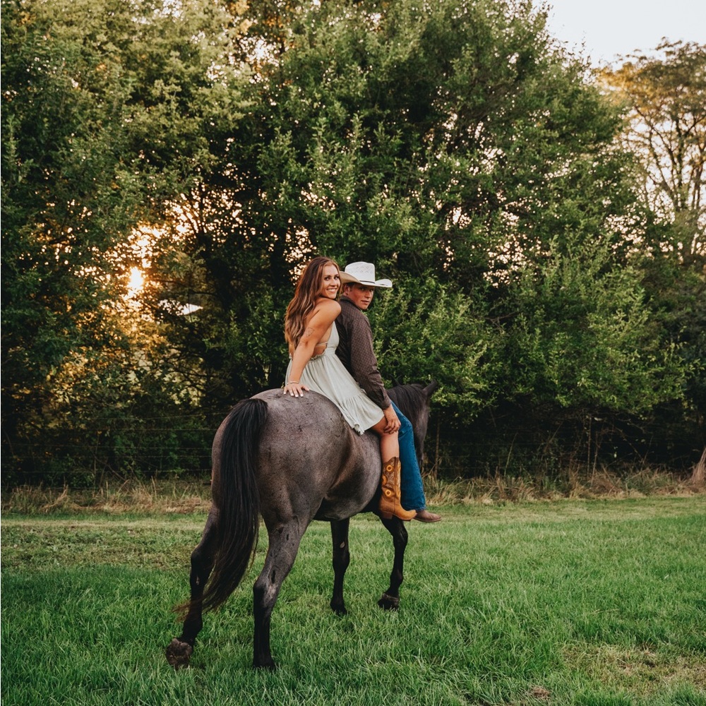 Meet your Posher, Caleigh